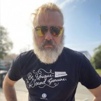 Gaz Williams Rocking the Be Unique Sound Genuine Soundtrack Loops T-Shirt